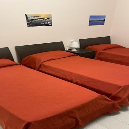Sissi Comfort Rooms Foresteria Lombarda Monza Exterior foto