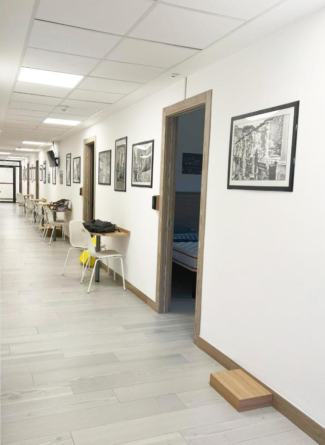 Sissi Comfort Rooms Foresteria Lombarda Monza Exterior foto